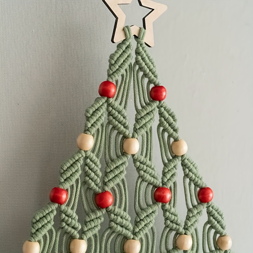 DIY hand-woven Christmas tree wall decorations